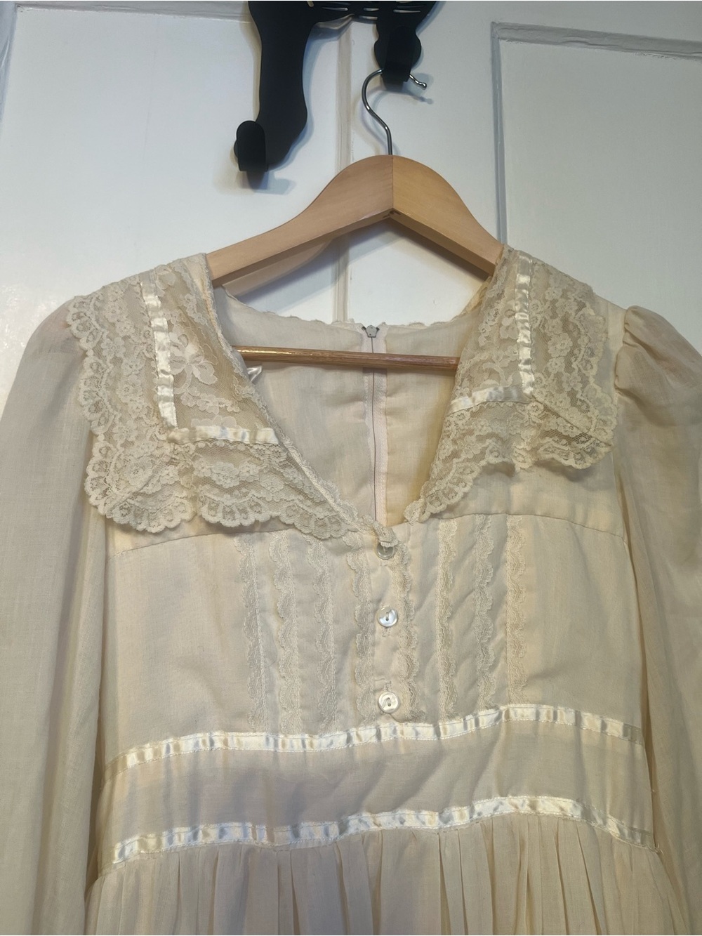 Vintage 1970s Gunne Sax Dress - Picture 5 of 8